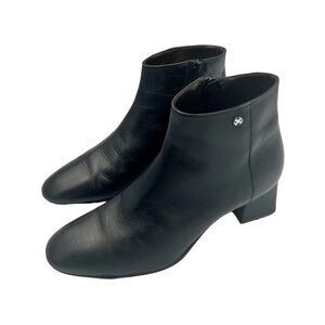 CAPEZZANI Leather Ankle Boots Black